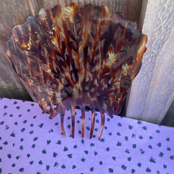 Antique Tortoise Shell Style Hair Adornment - Picture 4 of 5